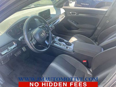 Used 2024 Honda Civic Sport image 2
