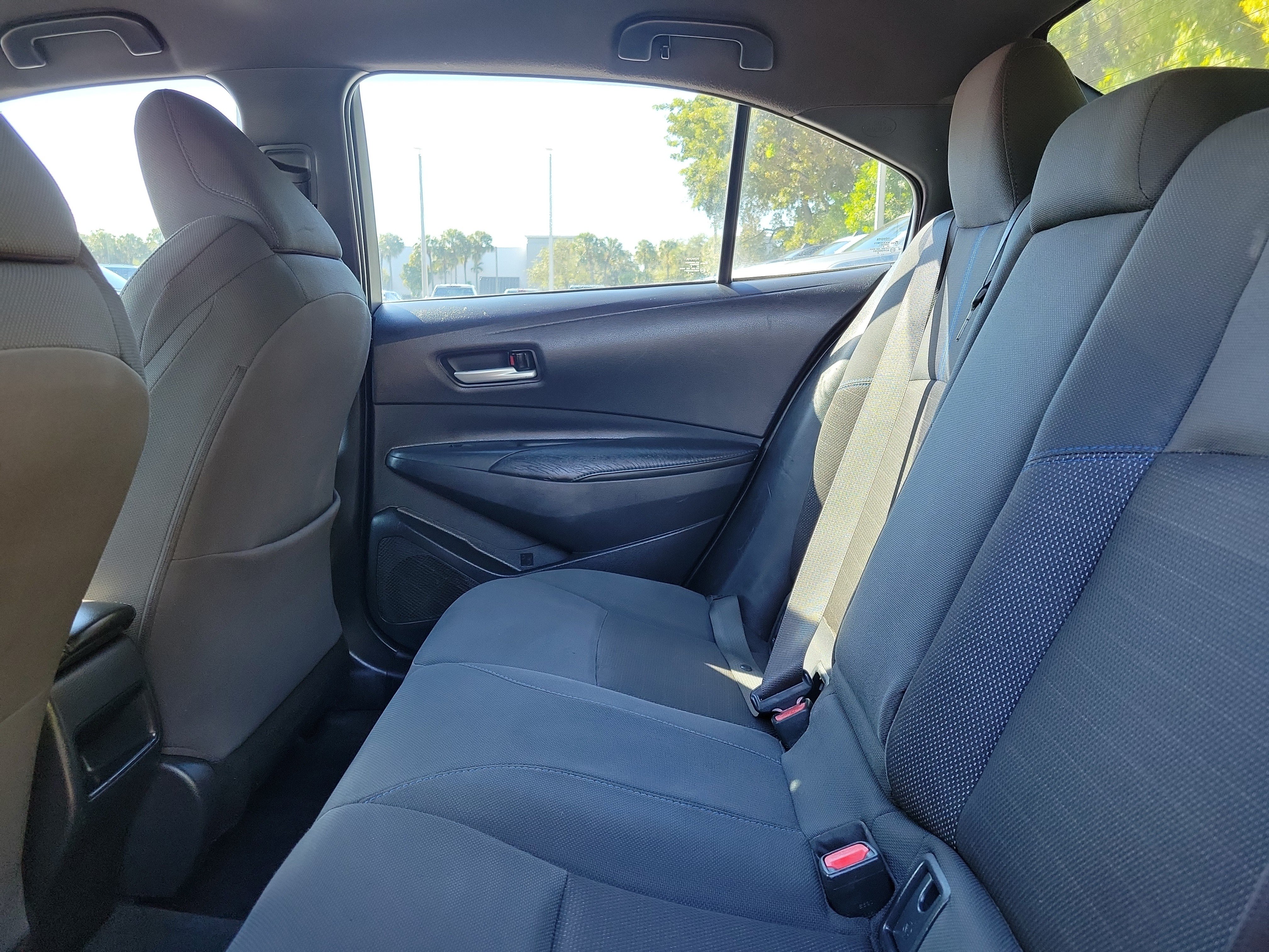 Used 2020 Toyota Corolla SE FWD image 14