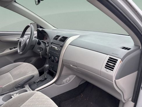 Used 2009 Toyota Corolla LE image 24