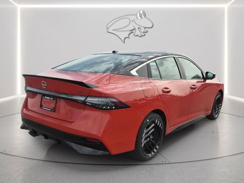 New 2026 Nissan Sentra SR image 5