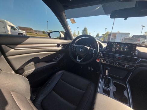 Used 2019 Honda Accord Sport image 21