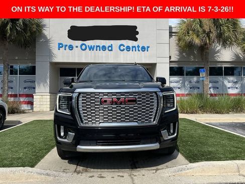 Used 2021 GMC Yukon Denali w/ Denali Premium Package AWD/4WD image 10