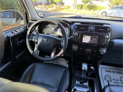 Used 2016 Toyota 4Runner TRD Pro AWD/4WD image 9