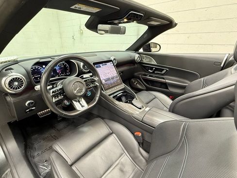 Used 2022 Mercedes-Benz SL 63 AMG 4MATIC image 27