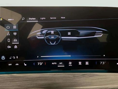 Used 2025 Audi Q5 Premium w/ Convenience Package image 40