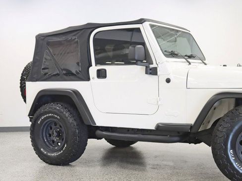 Used 2004 Jeep Wrangler 4WD w/ 30" Tire & Wheel Group image 3