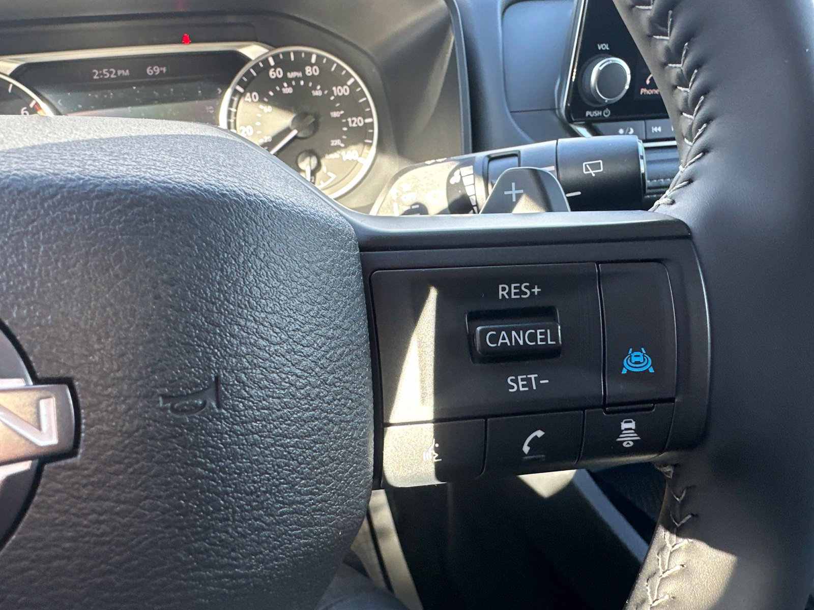 Used 2026 Nissan Rogue SV AWD/4WD image 44