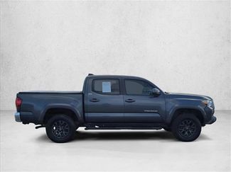 Used 2022 Toyota Tacoma SR5 video 4