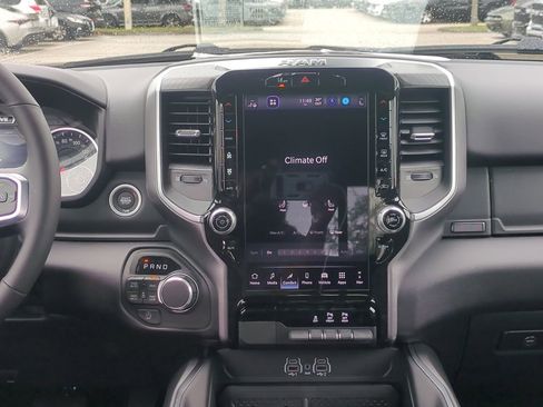 New 2026 RAM 1500 4x4 Crew Cab image 18