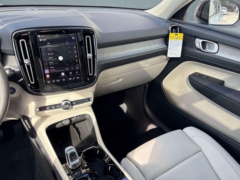 New 2026 Volvo XC40 B5 Plus w/ Protection Package Premier image 26