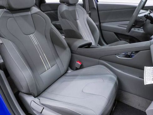 New 2026 Hyundai Elantra SEL Sport Premium FWD image 15
