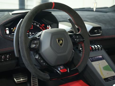 Used 2023 Lamborghini Huracan STO image 19