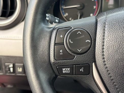 Used 2018 Toyota RAV4 XLE image 43