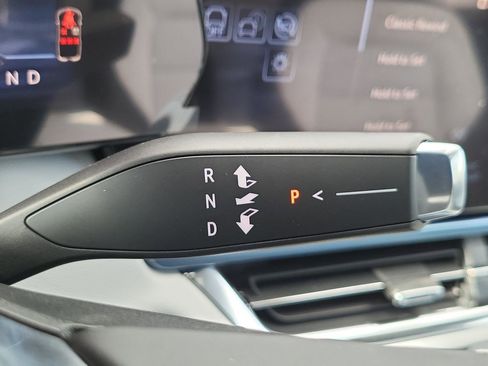 New 2026 Chevrolet Equinox EV LT image 20