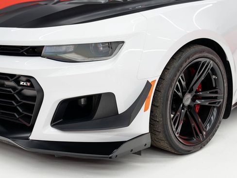 Used 2023 Chevrolet Camaro ZL1 RWD image 89