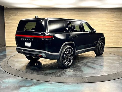 Used 2024 Rivian R1S Adventure AWD/4WD image 19