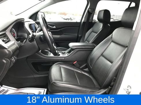 Certified 2023 GMC Acadia SLT image 13