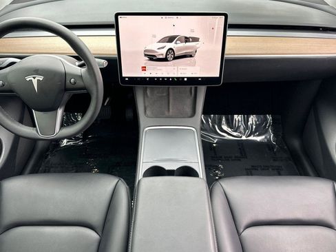 Used 2023 Tesla Model Y Long Range image 12