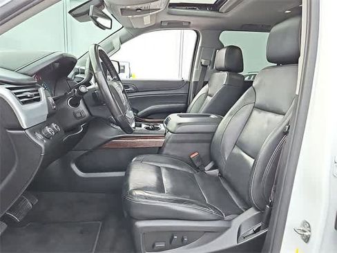 Certified 2020 GMC Yukon XL SLT image 26
