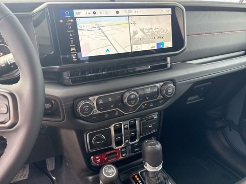 New 2026 Jeep Gladiator Rubicon AWD/4WD image 13