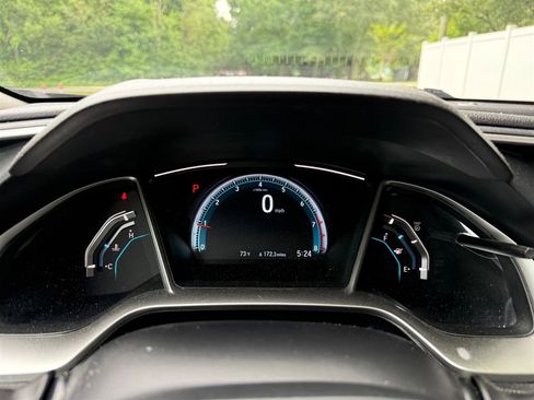 Used 2017 Honda Civic EX image 9