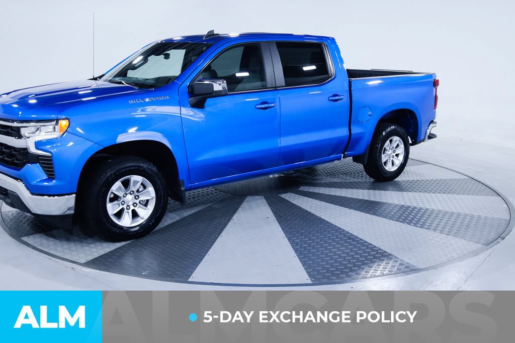 Used 2025 Chevrolet Silverado 1500 LT RWD image 3
