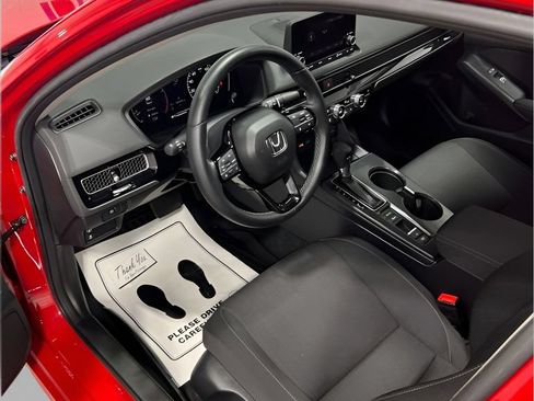 Used 2023 Honda Civic EX image 9