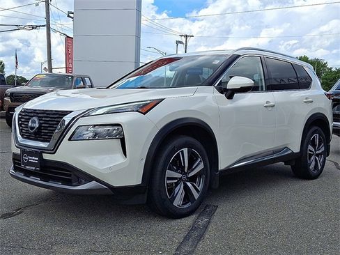Certified 2022 Nissan Rogue SL w/ SL Premium Package image 3