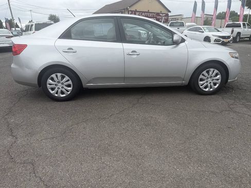 Used 2012 Kia Forte LX FWD image 6