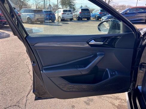 Used 2021 Volkswagen Jetta GLI Autobahn w/ GLI Autobahn Black Package image 39