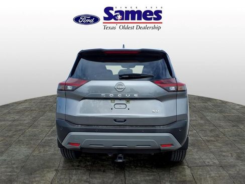 Used 2023 Nissan Rogue SV w/ SV Premium B Package FWD image 4