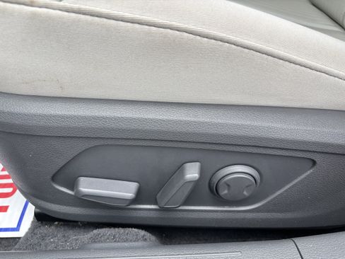 Used 2025 Hyundai Sonata SEL FWD image 9