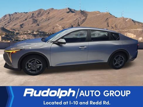 Used 2025 Kia K4 FWD image 2
