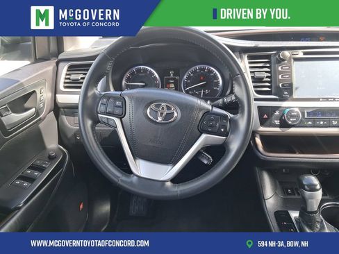 Used 2016 Toyota Highlander Limited AWD/4WD image 22