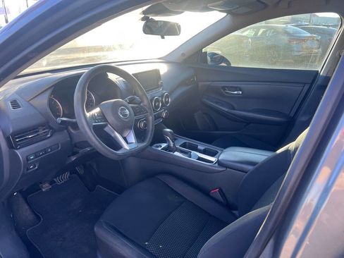 Used 2020 Nissan Sentra S image 9