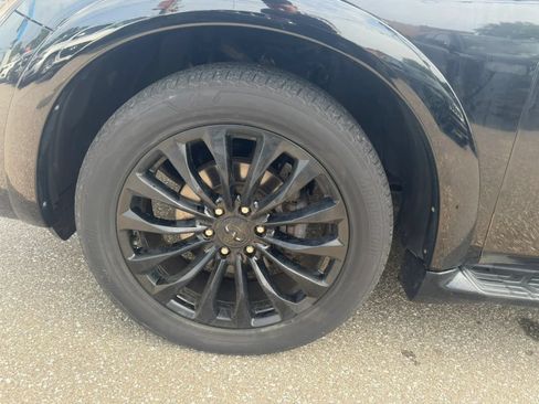 Used 2015 INFINITI QX80 4WD w/ 22" Wheel Package image 32