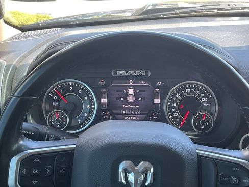 Used 2021 RAM 1500 Laramie AWD/4WD image 15
