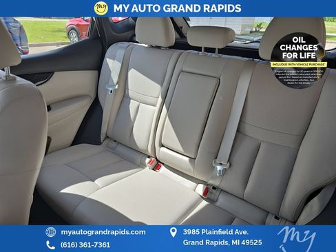 Used 2017 Nissan Rogue Sport SL w/ SL Premium Package AWD/4WD image 27