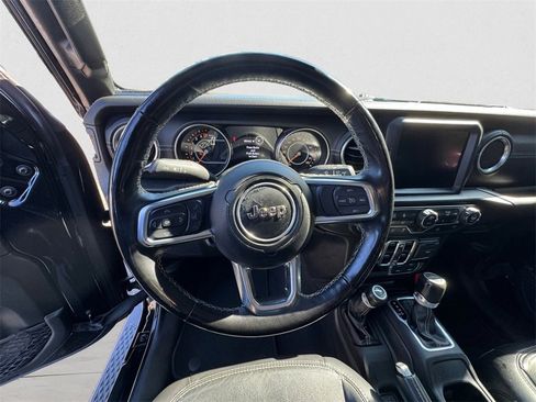 Used 2020 Jeep Gladiator Overland image 11