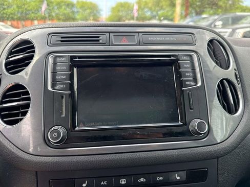 Used 2016 Volkswagen Tiguan SE FWD image 28