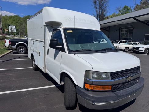 Used 2014 Chevrolet Express 3500 RWD image 5