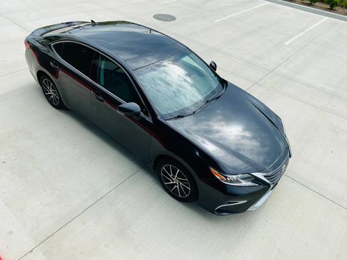 Used 2017 Lexus ES 350 w/ Navigation System Package FWD image 9