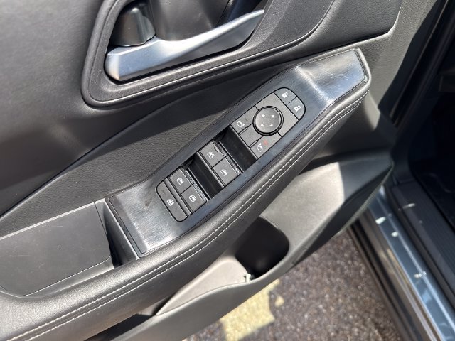 Certified 2026 Nissan Rogue SV FWD image 13