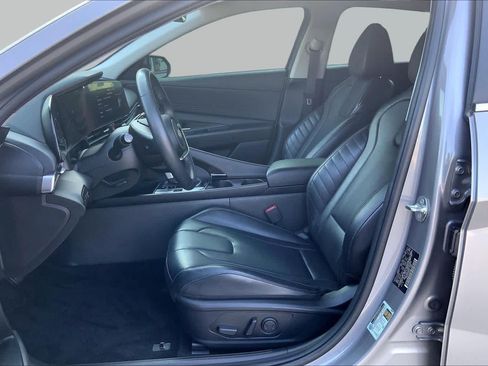 Used 2024 Hyundai Elantra Limited FWD image 8