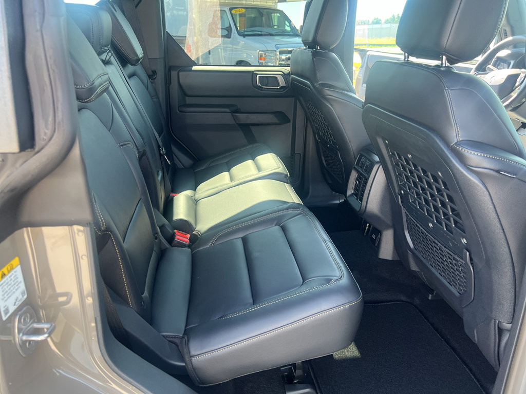 Certified 2025 Ford Bronco Badlands AWD/4WD image 32