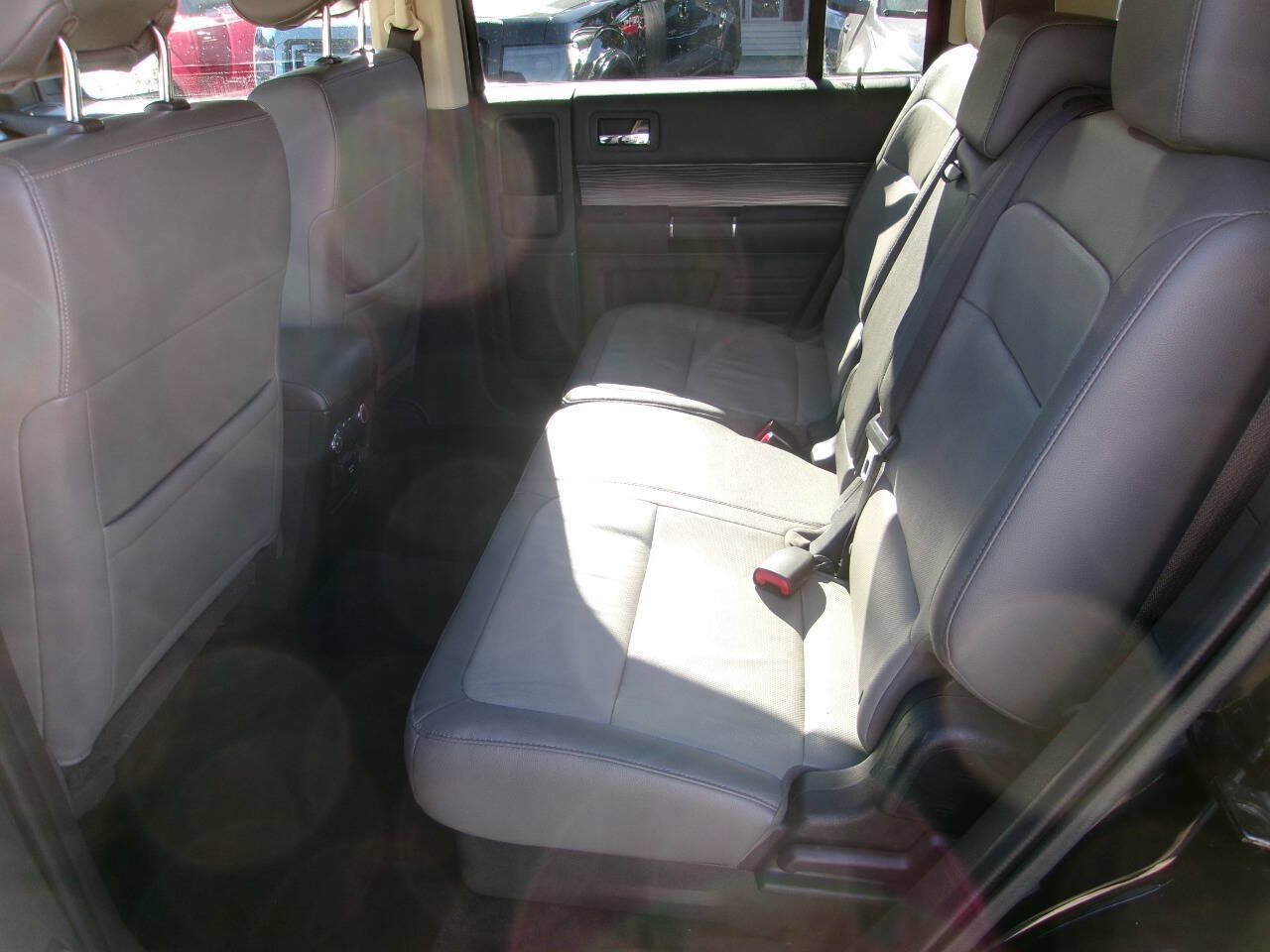 Used 2018 Ford Flex Limited w/ Limited Appearance Package AWD/4WD image 10