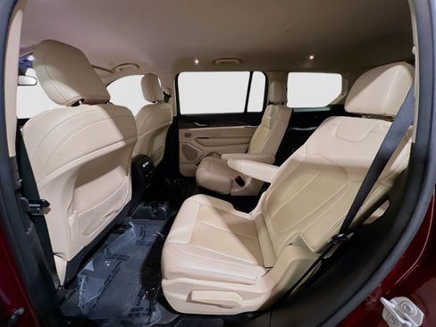 Used 2021 Jeep Grand Cherokee L Limited RWD image 18