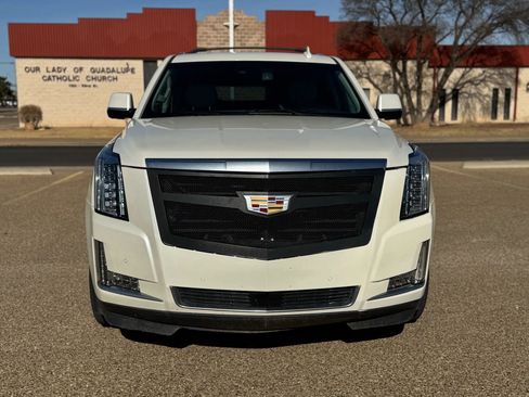 Used 2015 Cadillac Escalade ESV Premium image 2