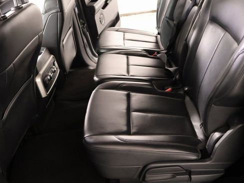 Used 2024 Ford Expedition Max XLT image 13