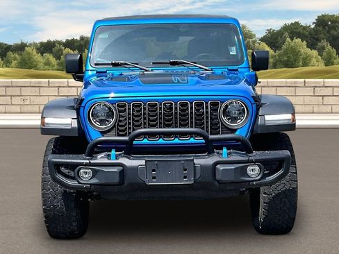 Used 2023 Jeep Wrangler Unlimited Rubicon 4xe AWD/4WD image 3